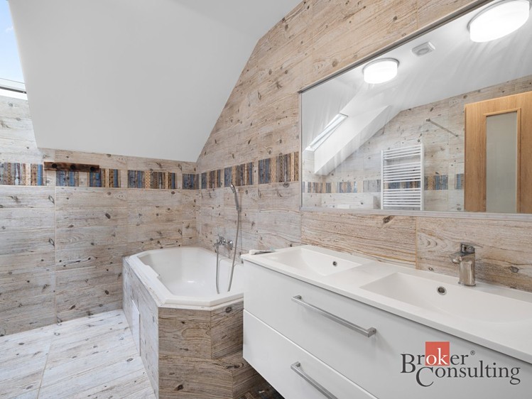 Prodej domu, 178 m² (23 z 40)