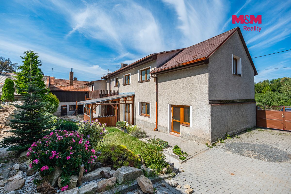 Prodej rodinného domu 235 m², pozemek 3066 m² – fotografie 2
