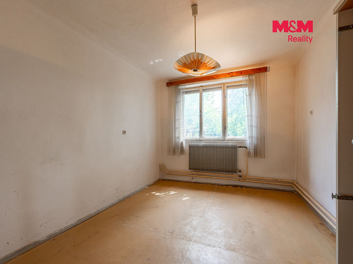 Prodej rodinného domu 140 m², pozemek 694 m² – fotografie 5