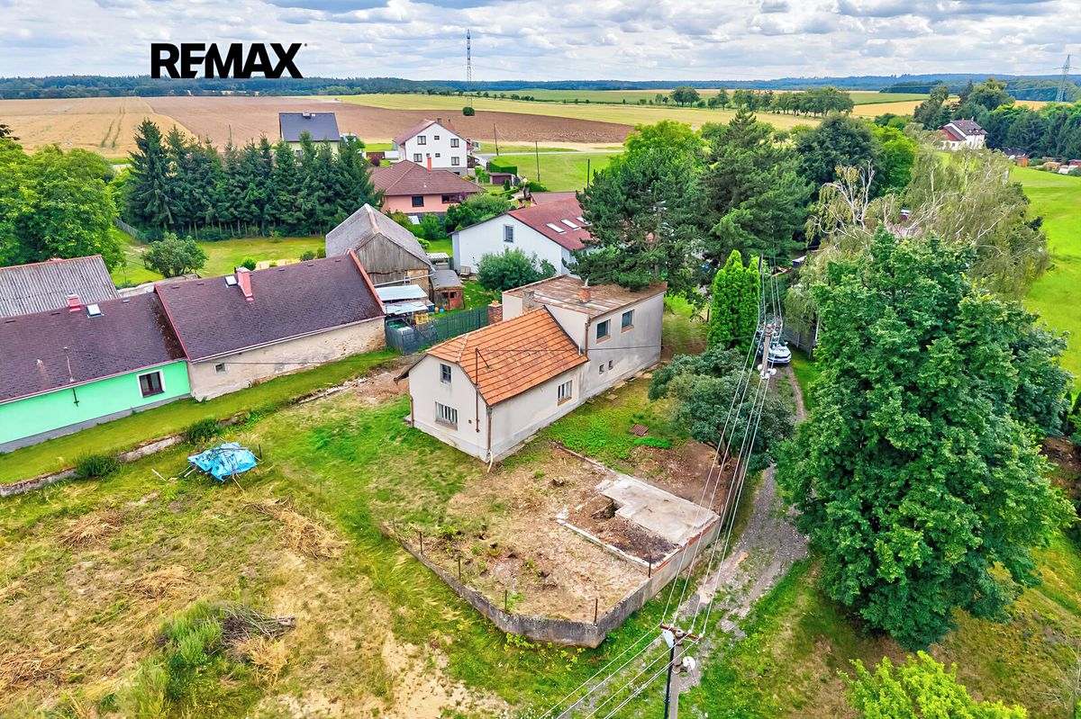 Prodej rodinného domu 150 m², pozemek 638 m² – fotografie 2