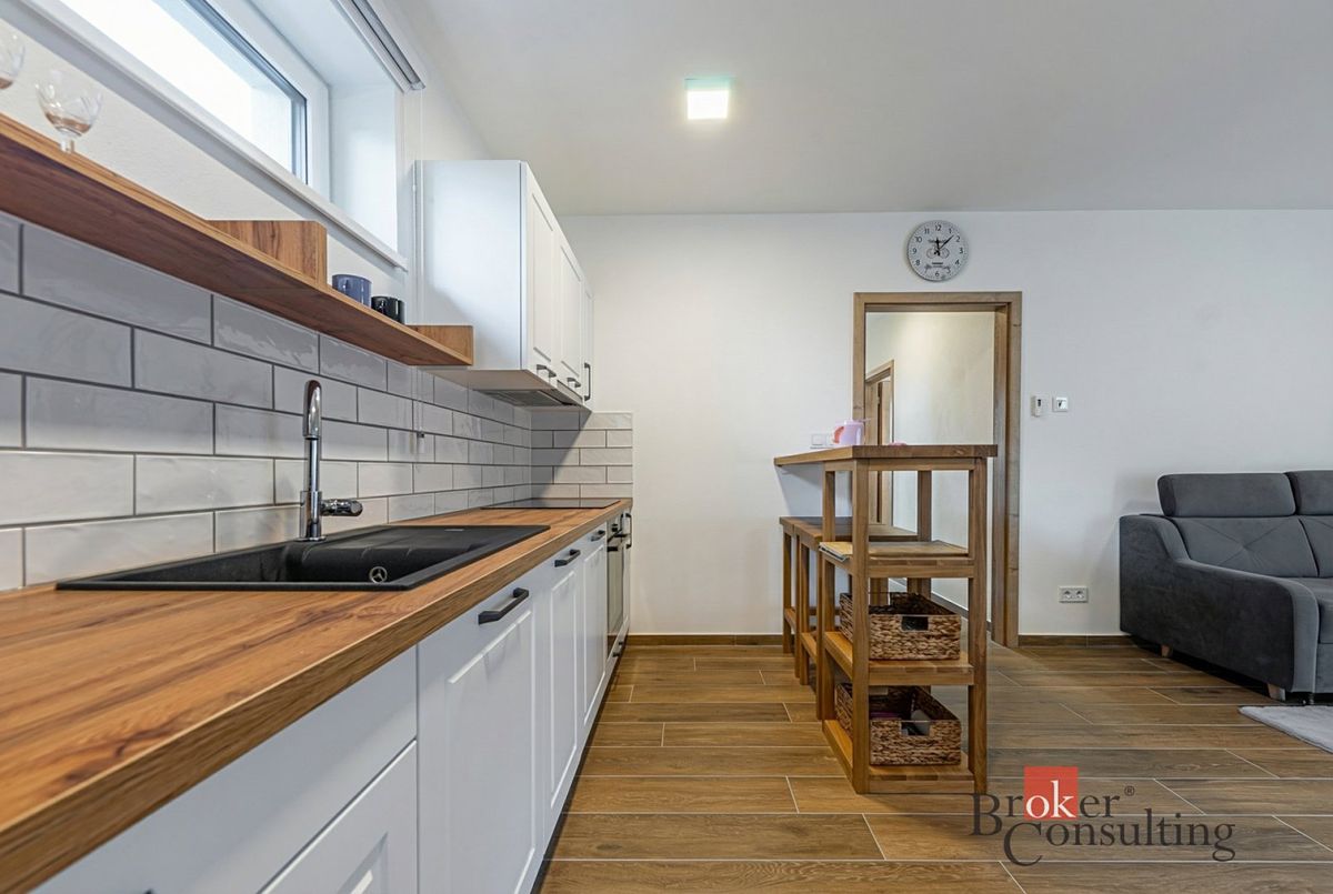 Prodej rodinného domu 65 m², pozemek 225 m² – fotografie 3