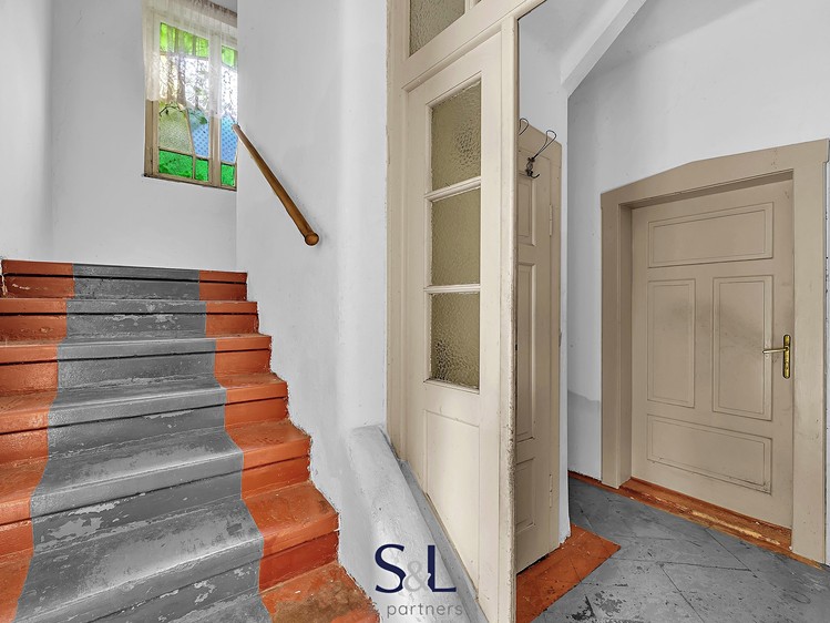 Будинок на продаж, 160 м² (2 з 32)
