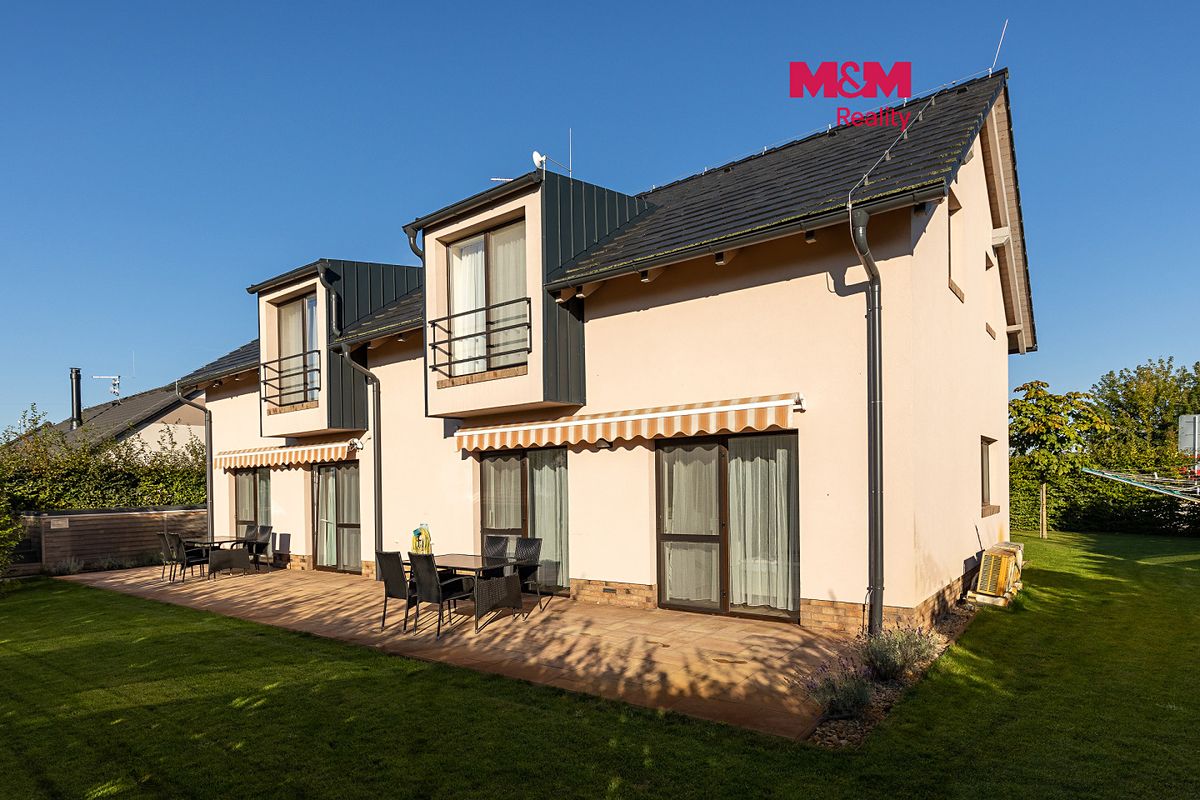 Prodej rodinného domu 122 m², pozemek 328 m²