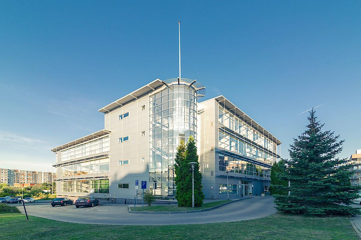 Pronájem kanceláře 500 m²