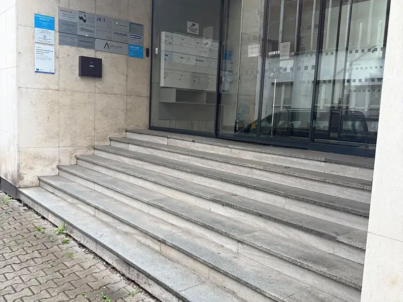 Pronájem kanceláře 16 m², Náchod – náhled fotky 2