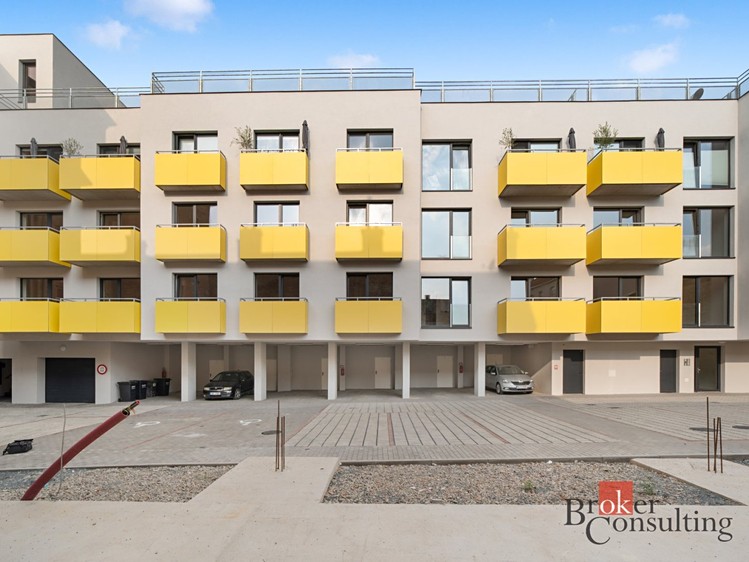 Pronájem bytu 1+kk, 24 m² (10 z 15)
