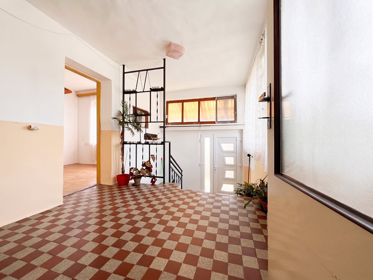 Prodej rodinného domu 113 m², pozemek 549 m² – fotografie 3