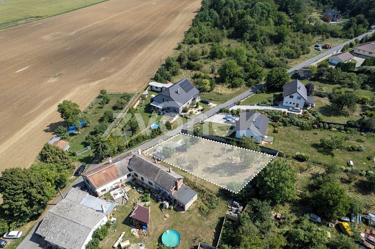 Prodej stavebního pozemku 800 m²