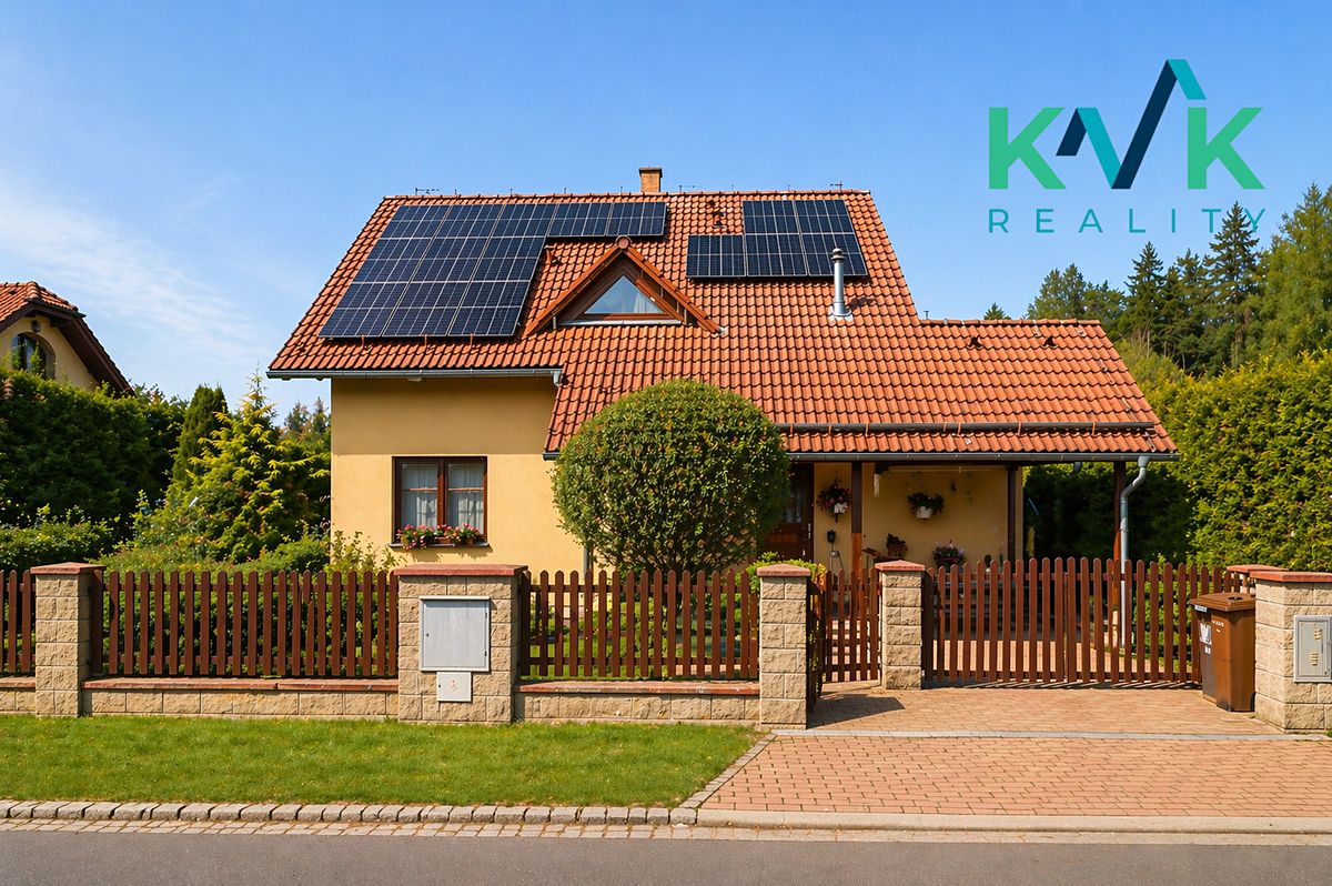 Prodej rodinného domu 250 m², pozemek 992 m² – fotografie 3