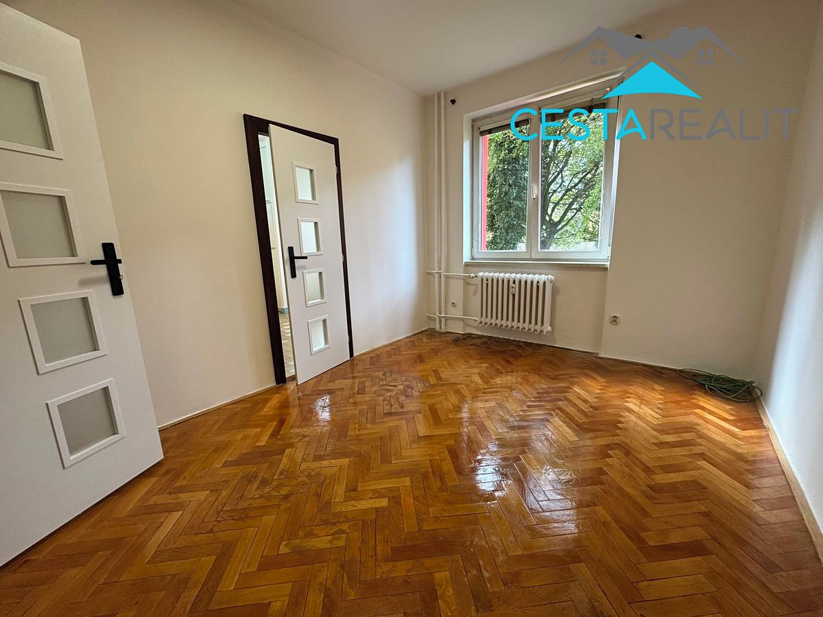 Pronájem bytu 3+1 66 m² – fotografie 5