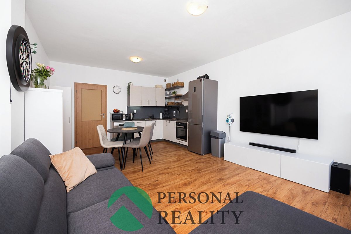 Pronájem bytu 2+kk 59 m² – fotografie 4