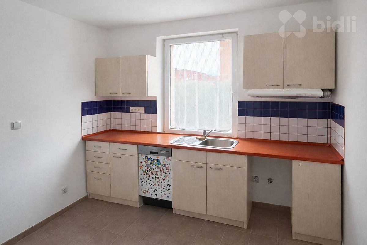 Prodej rodinného domu 78 m², pozemek 142 m² – fotografie 3
