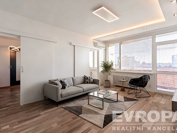 Квартира 4+1 на продаж, 76 м² (3 з 16)