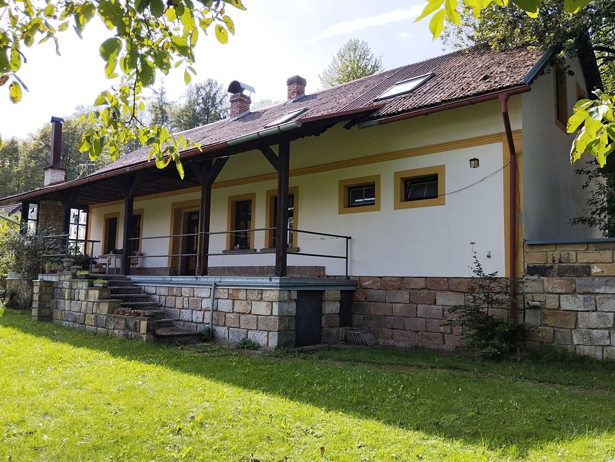 Prodej zemědělské usedlosti 250 m², pozemek 4562 m²