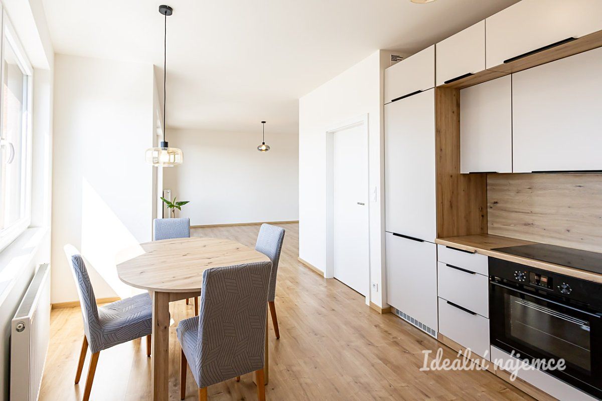 Pronájem bytu 2+kk 55 m²