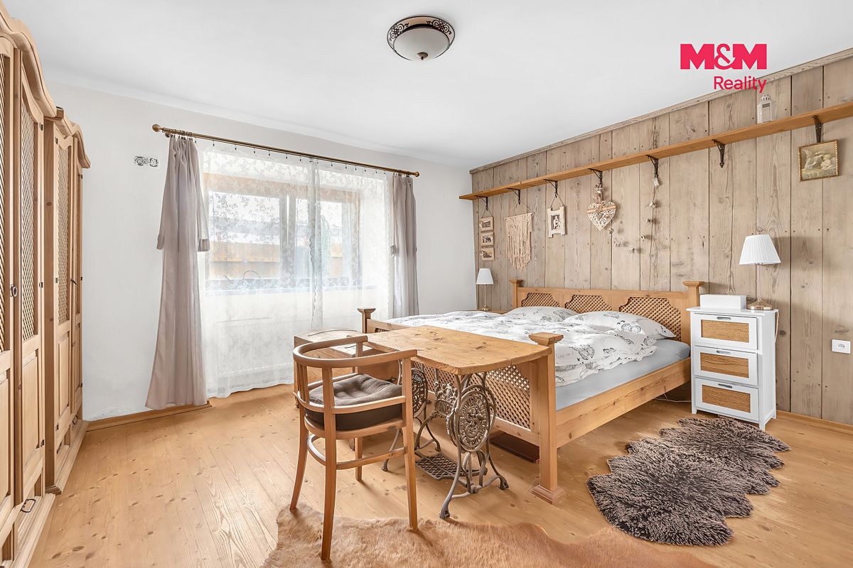 Prodej rodinného domu 134 m², pozemek 1300 m² – fotografie 4