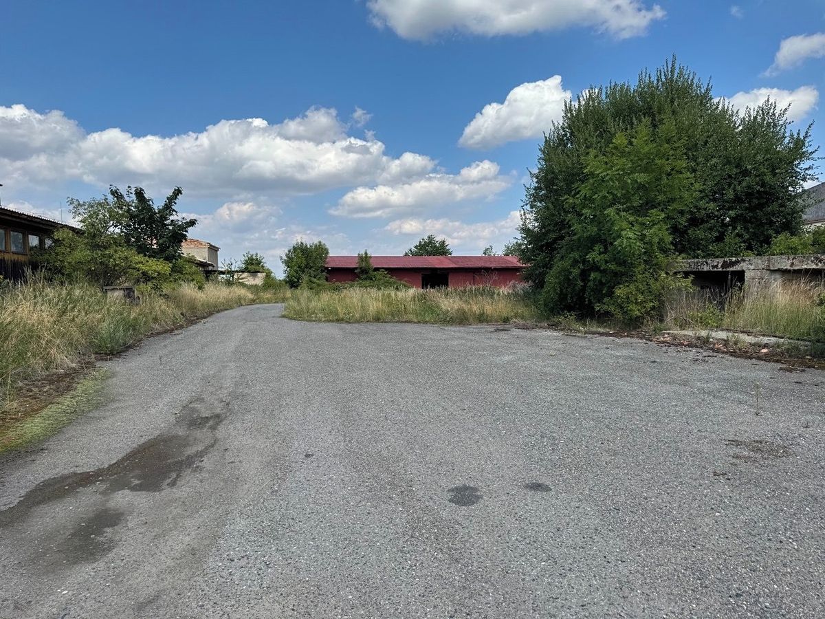Prodej skladového prostoru 4500 m²