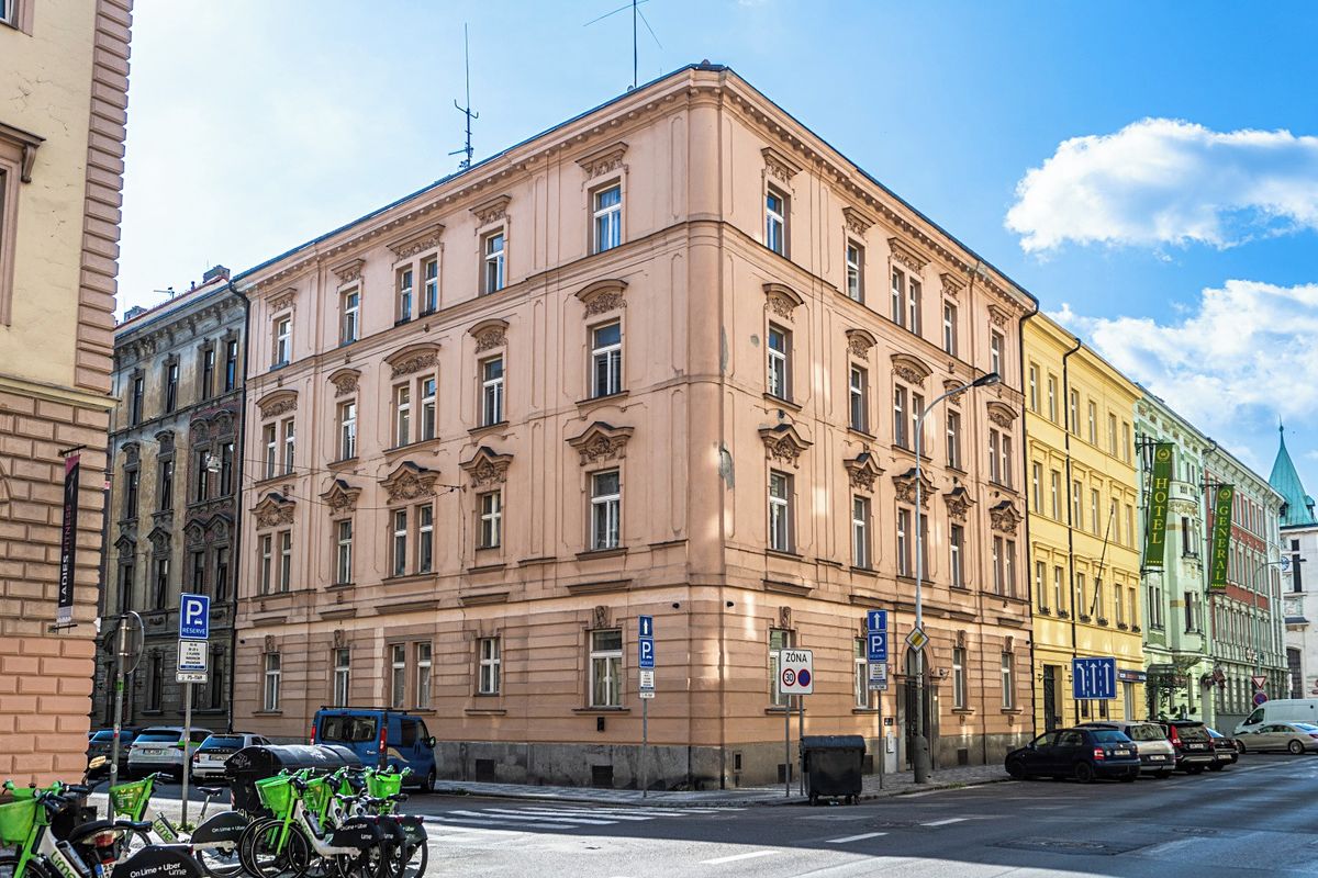 Pronájem bytu 2+1 75 m² – fotografie 2