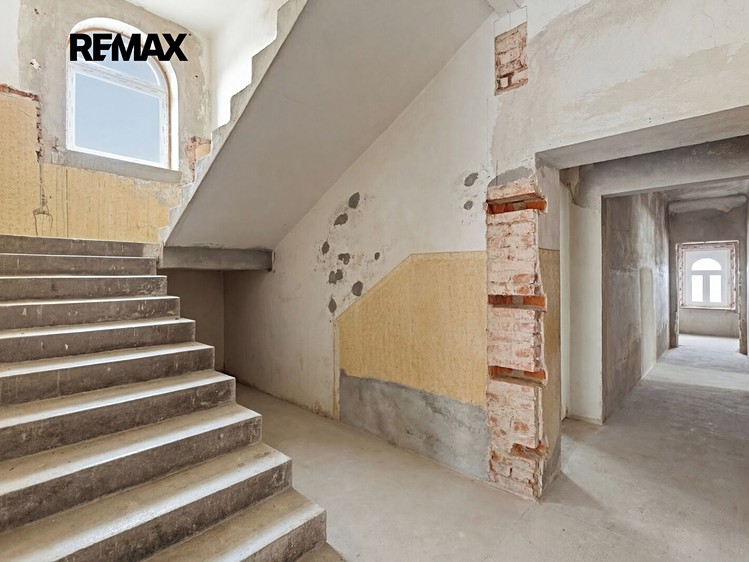 Будинок на продаж, 735 м² (13 з 19)