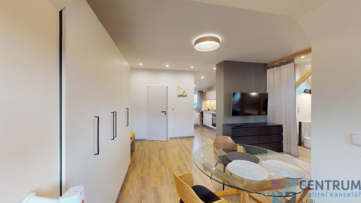 Pronájem bytu 2+1 78 m²