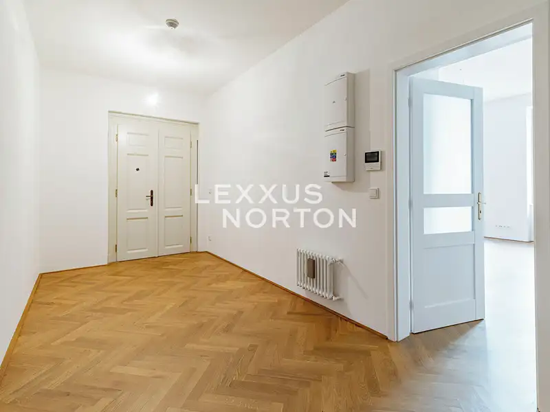 Prodej bytu 2+kk 71 m², Praha – náhled fotky 3