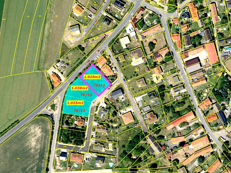 Prodej stavebního pozemku 1029 m², Štíhlice – náhled fotky 2