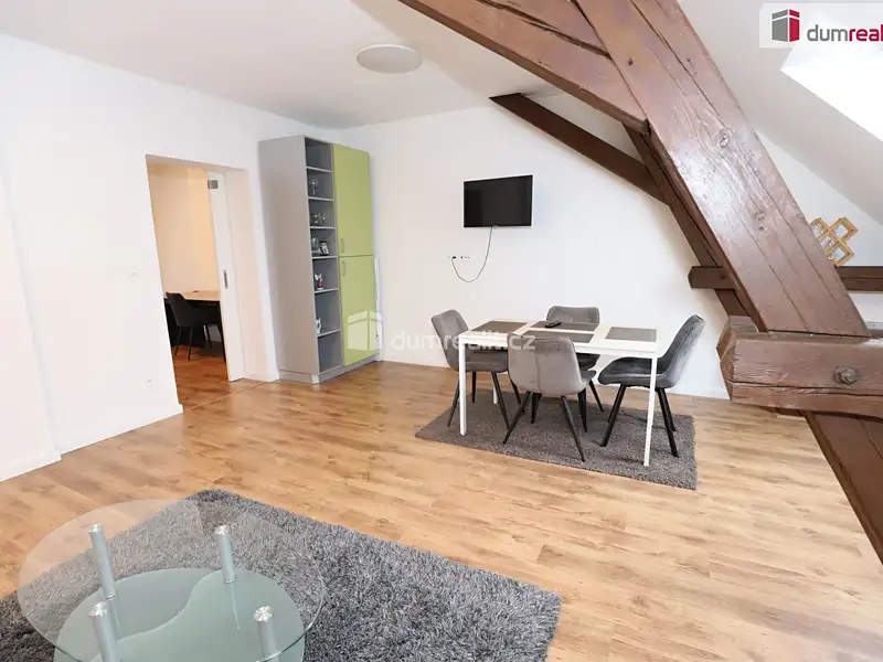 Prodej bytu 3+1 87 m², Cheb – náhled fotky 3
