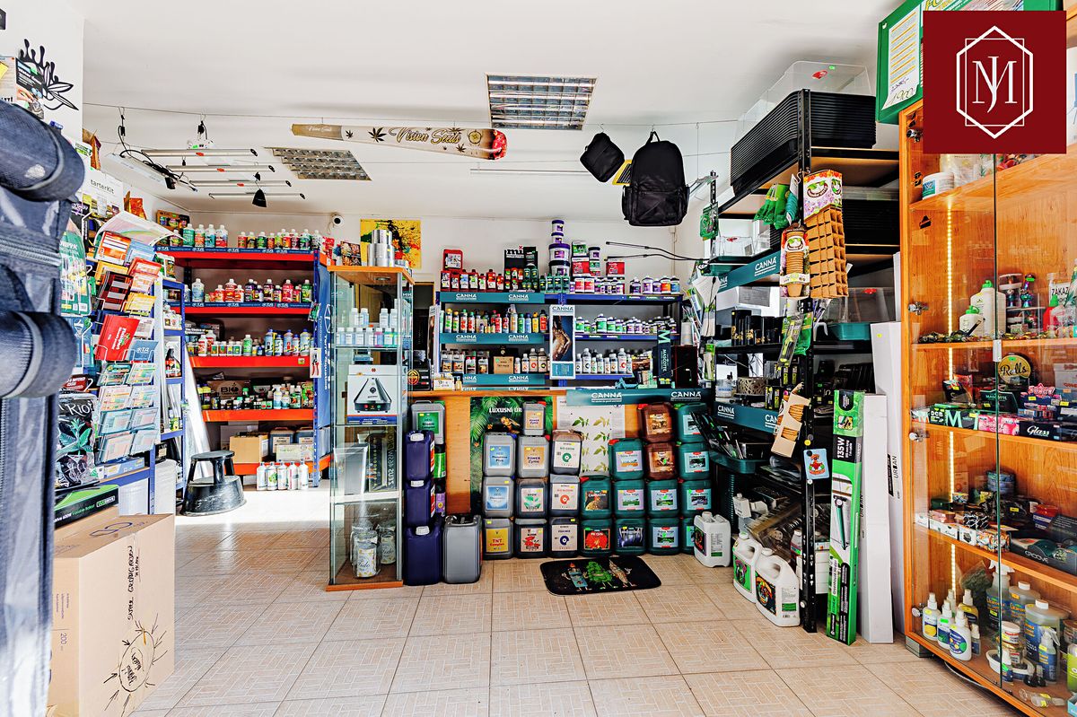 Prodej obchodního prostoru 103 m² – fotografie 2