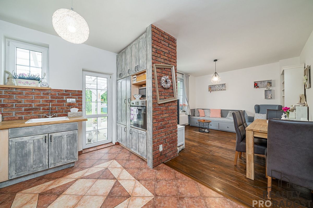 Prodej rodinného domu 85 m², pozemek 280 m² – fotografie 4