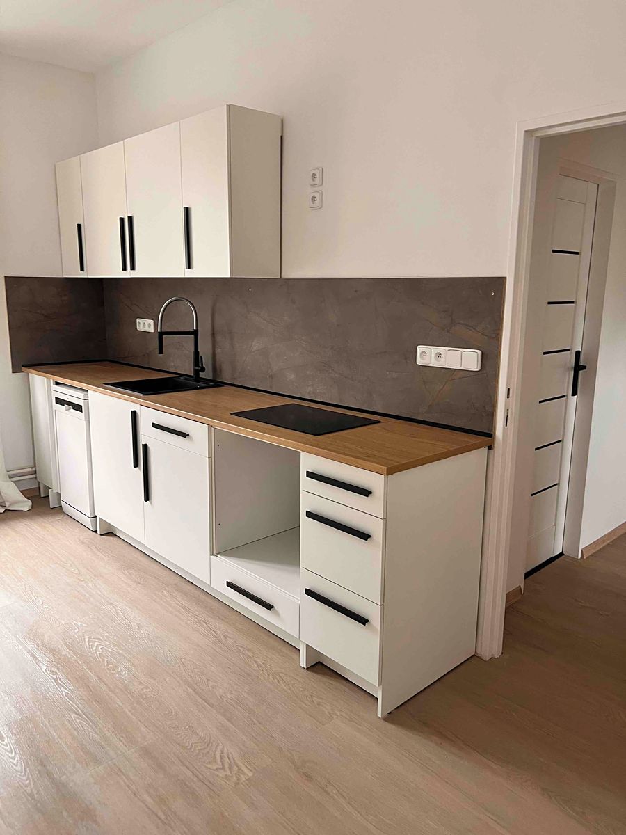 Pronájem bytu 2+1 95 m² – fotografie 3