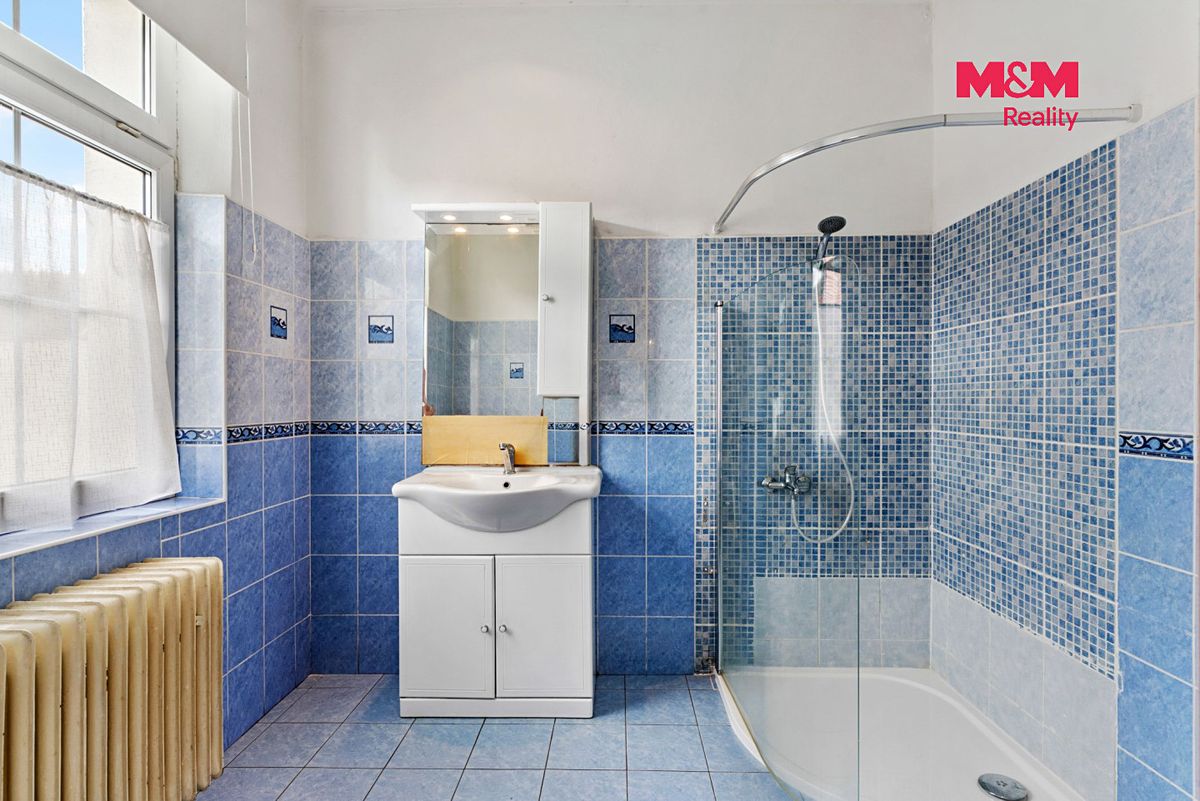 Prodej rodinného domu 184 m², pozemek 897 m² – fotografie 5