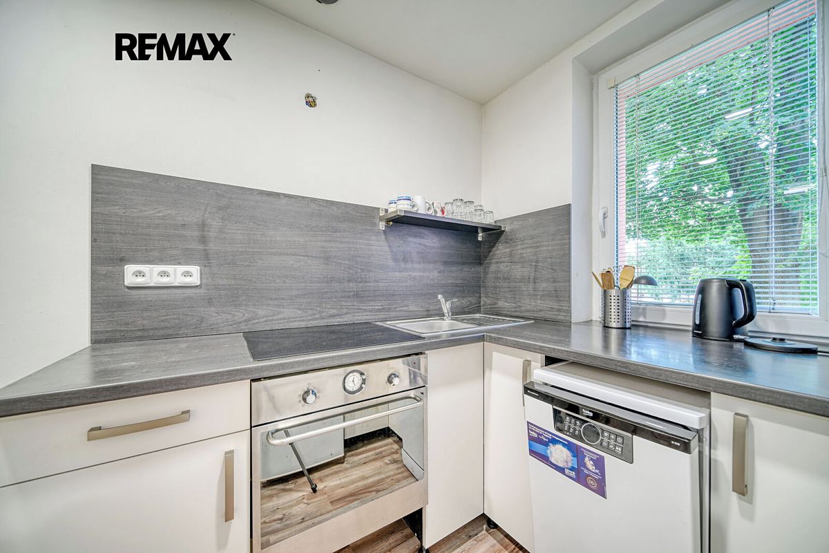 Pronájem bytu 2+kk 35 m² – fotografie 3