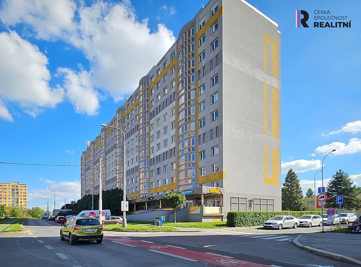 Pronájem bytu 2+kk 47 m² – fotografie 3