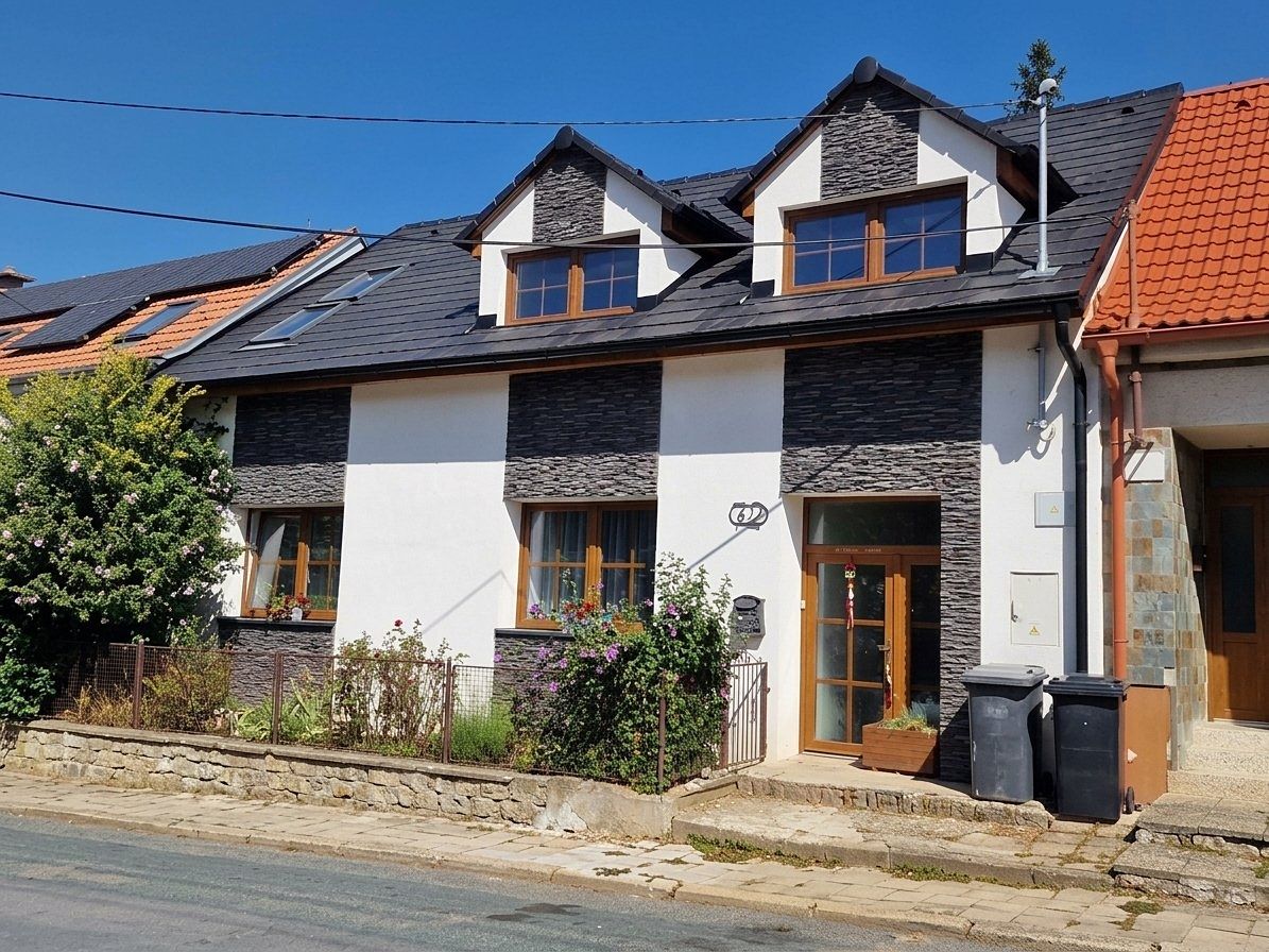 Prodej rodinného domu 235 m², pozemek 470 m²