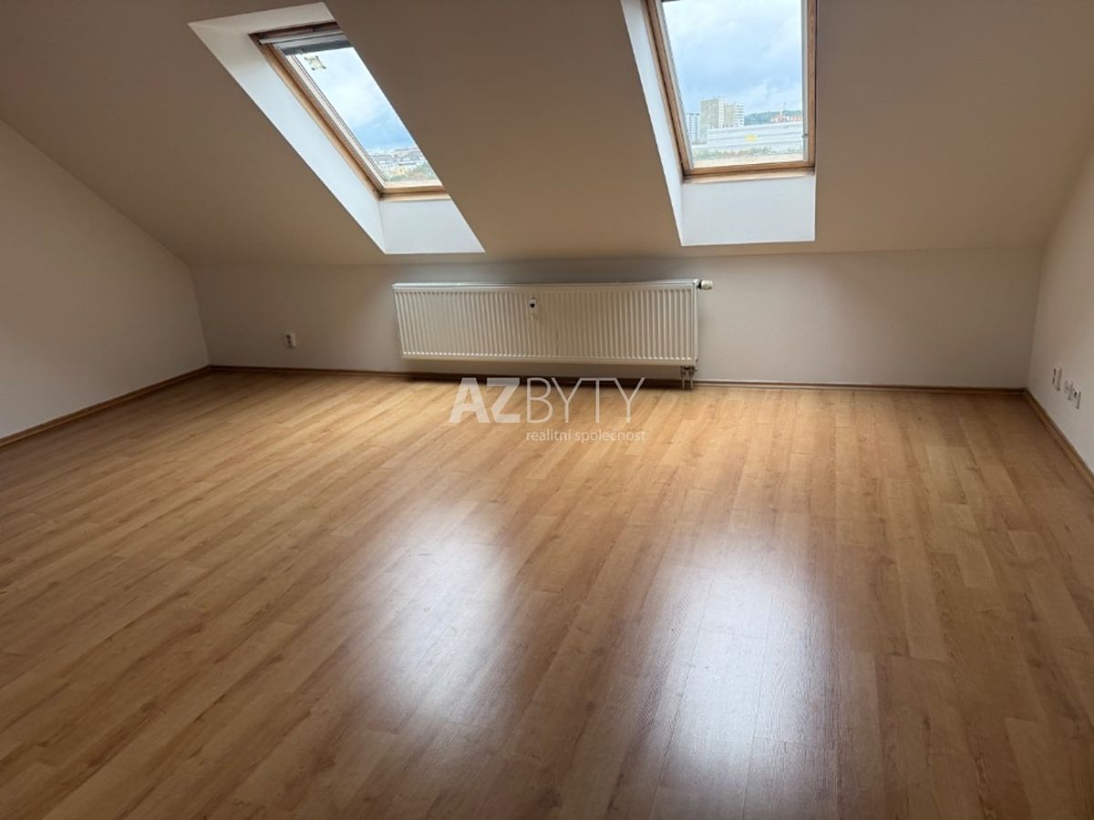 Pronájem bytu 3+kk 90 m² – fotografie 2