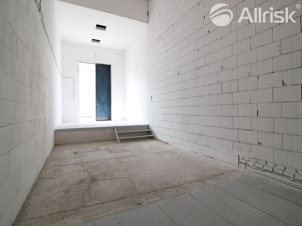 Pronájem skladového prostoru 37 m² – fotografie 2