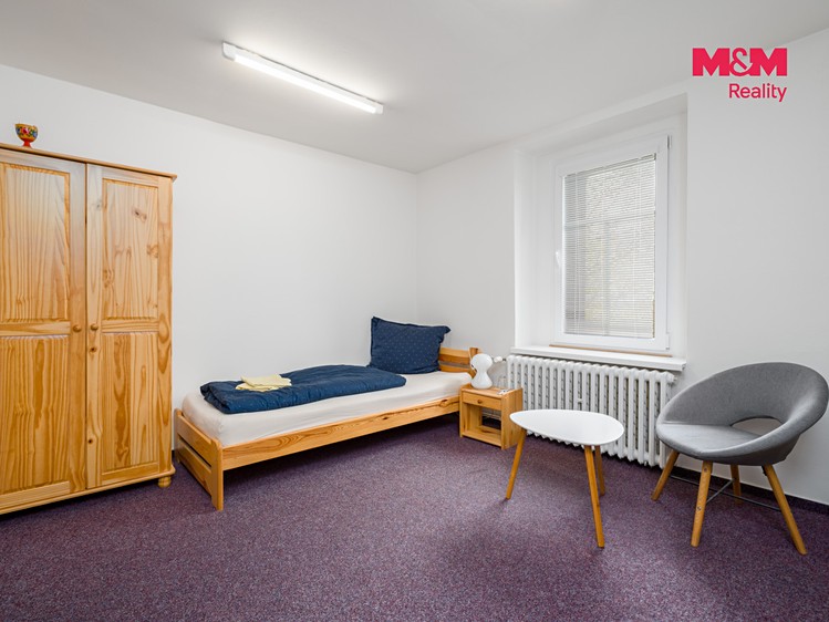 Комерційне приміщення на продаж, 660 м² (24 з 30)