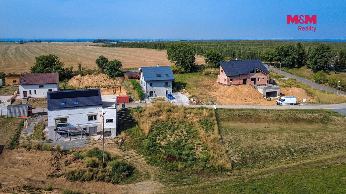 Prodej stavebního pozemku 827 m² – fotografie 2