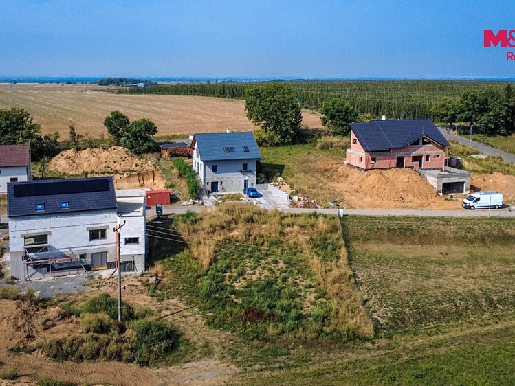 Grundstück zum Kauf, 827 m² (2 von 10)