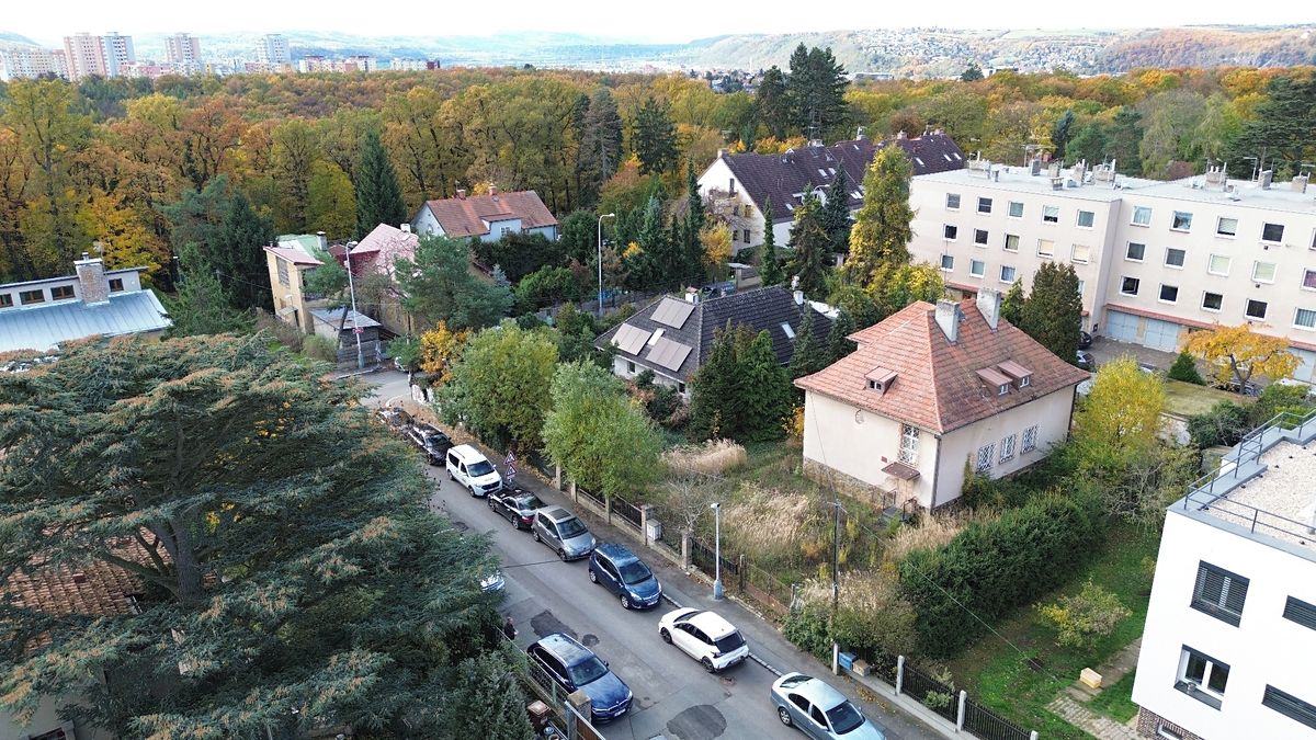 Prodej stavebního pozemku 957 m² – fotografie 5