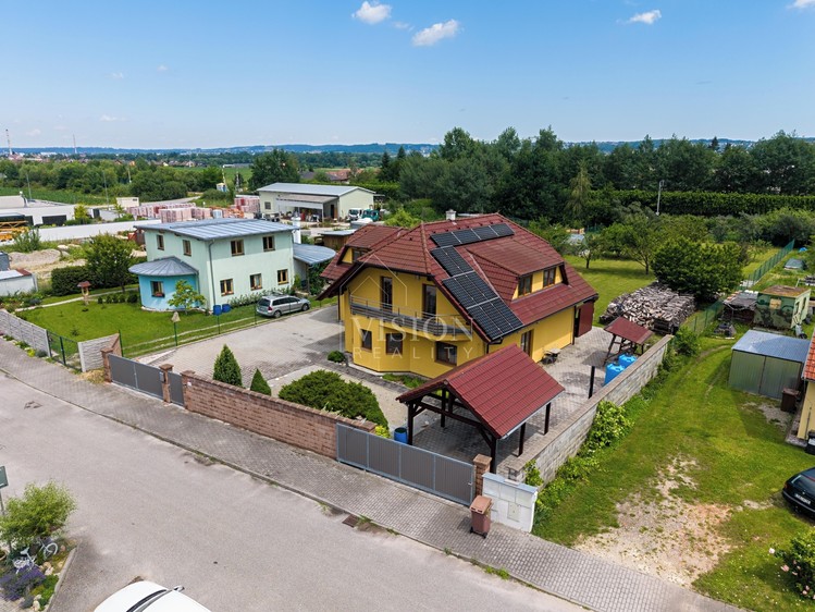 Будинок на продаж, 242 м² (39 з 42)