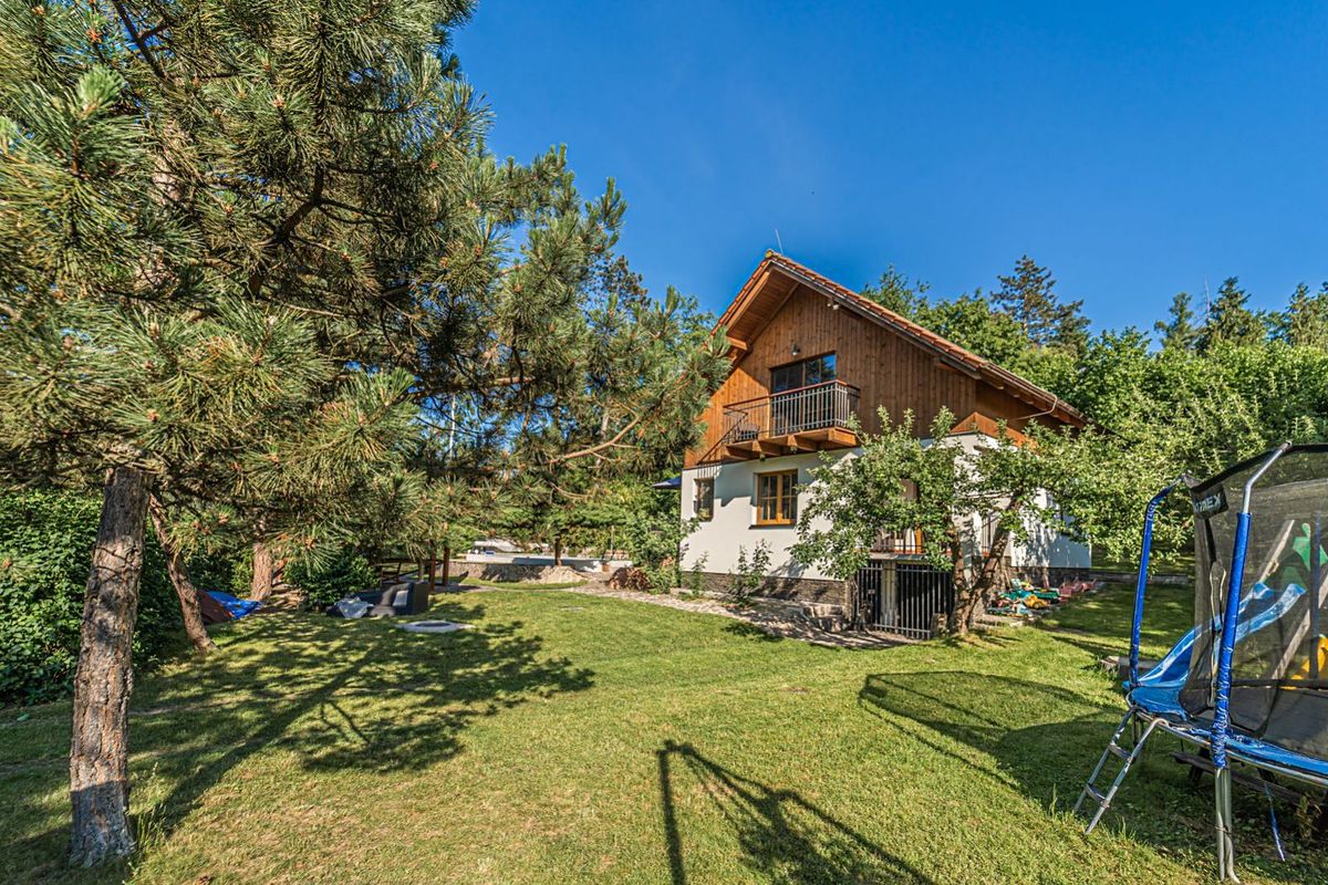 Prodej chalupy 106 m², pozemek 1087 m² – fotografie 2