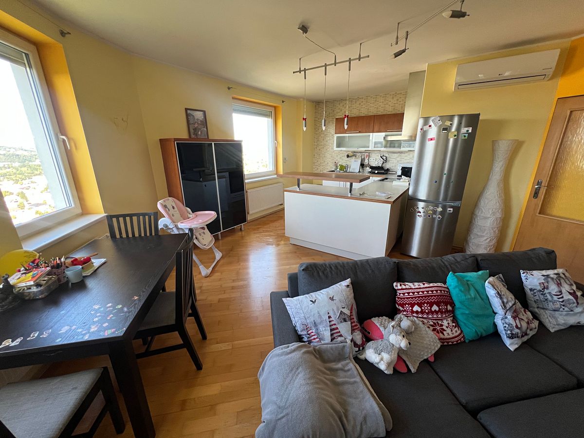 Pronájem bytu 4+kk 120 m² – fotografie 4