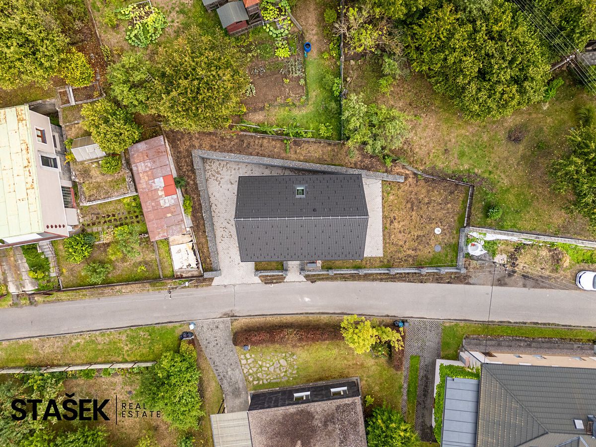 Prodej rodinného domu 82 m², pozemek 327 m² – fotografie 2