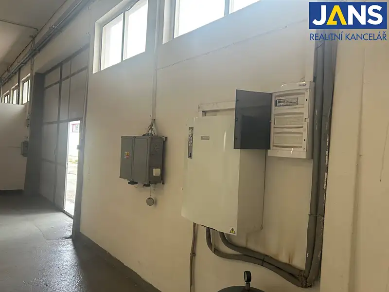 Pronájem výrobní haly, prostoru 430 m², Krnov – náhled fotky 3