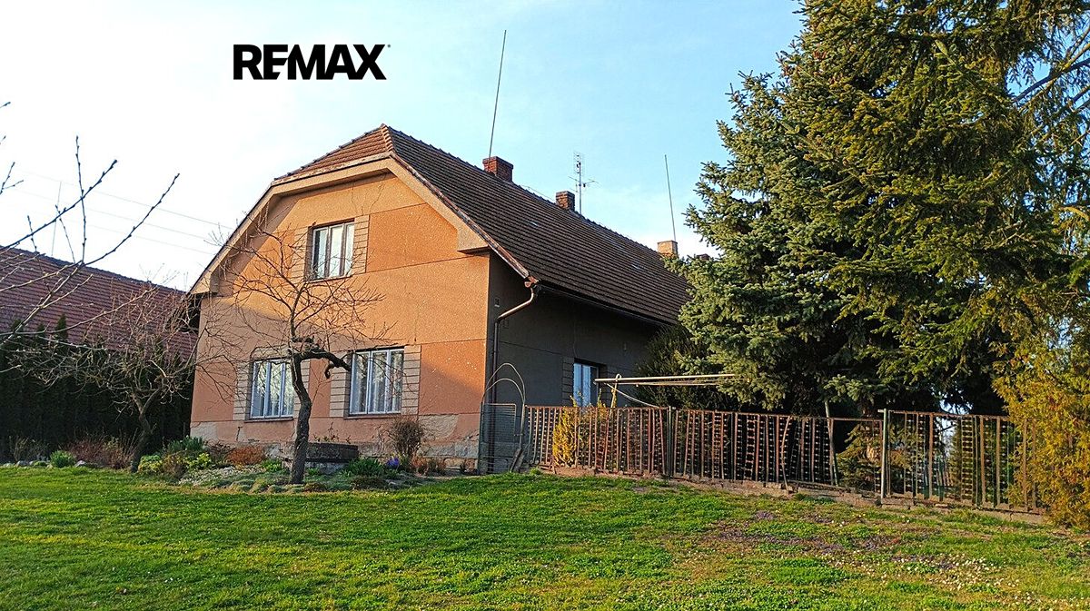 Prodej rodinného domu 405 m², pozemek 2574 m² – fotografie 4