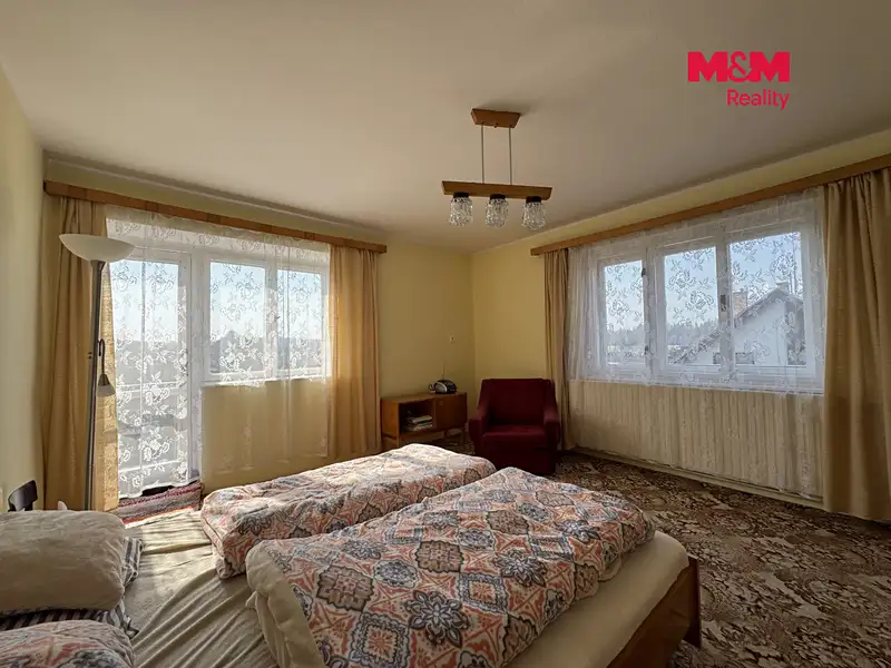 Prodej rodinného domu 273 m², pozemek 795 m², Světnov – náhled fotky 3