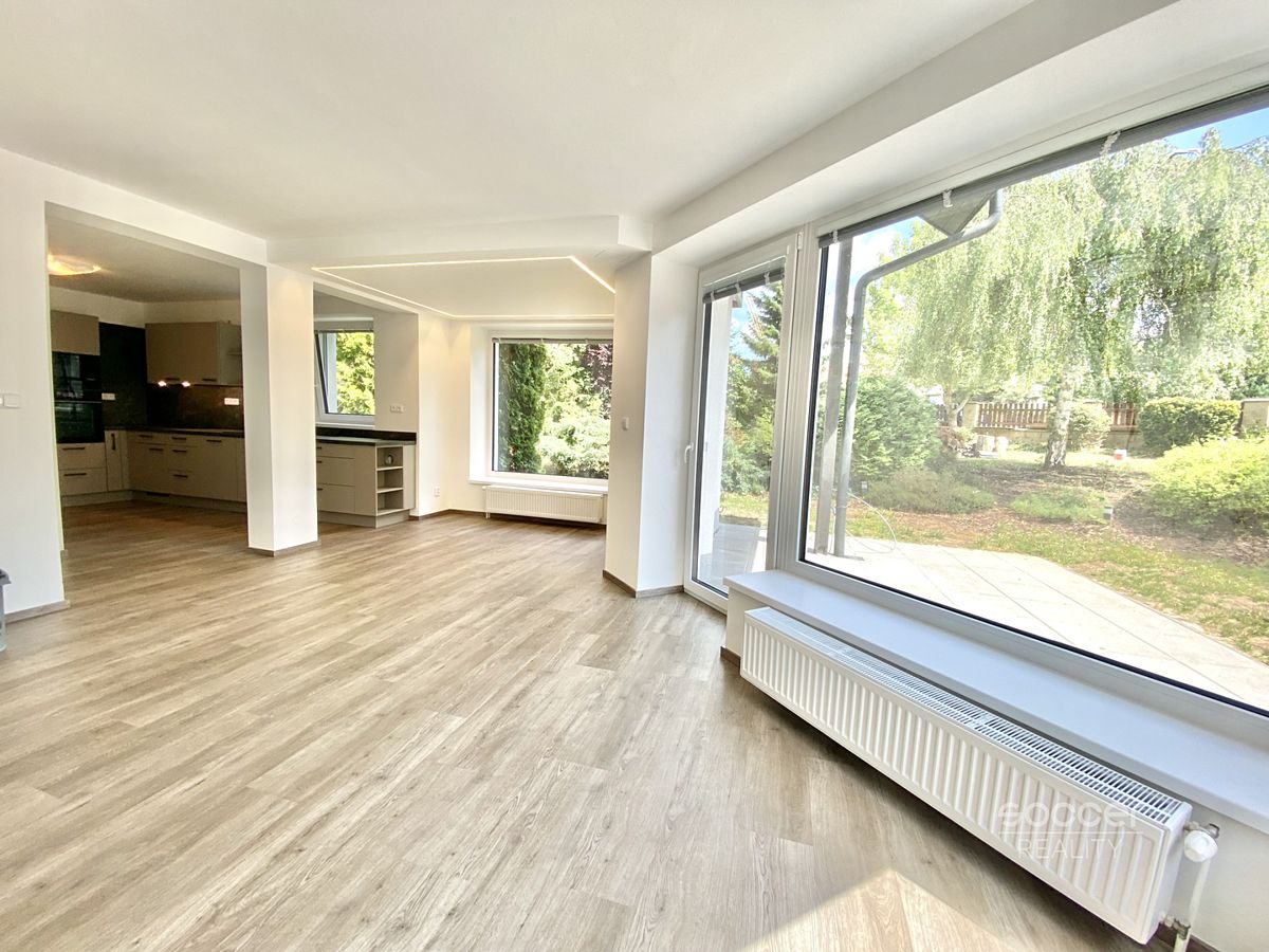 Pronájem rodinného domu 126 m², pozemek 981 m² – fotografie 4