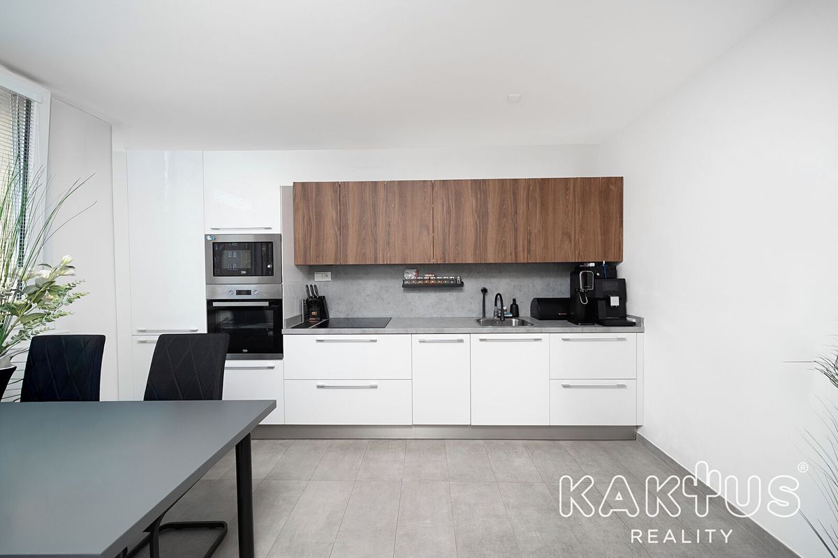 Pronájem bytu 1+1 40 m²