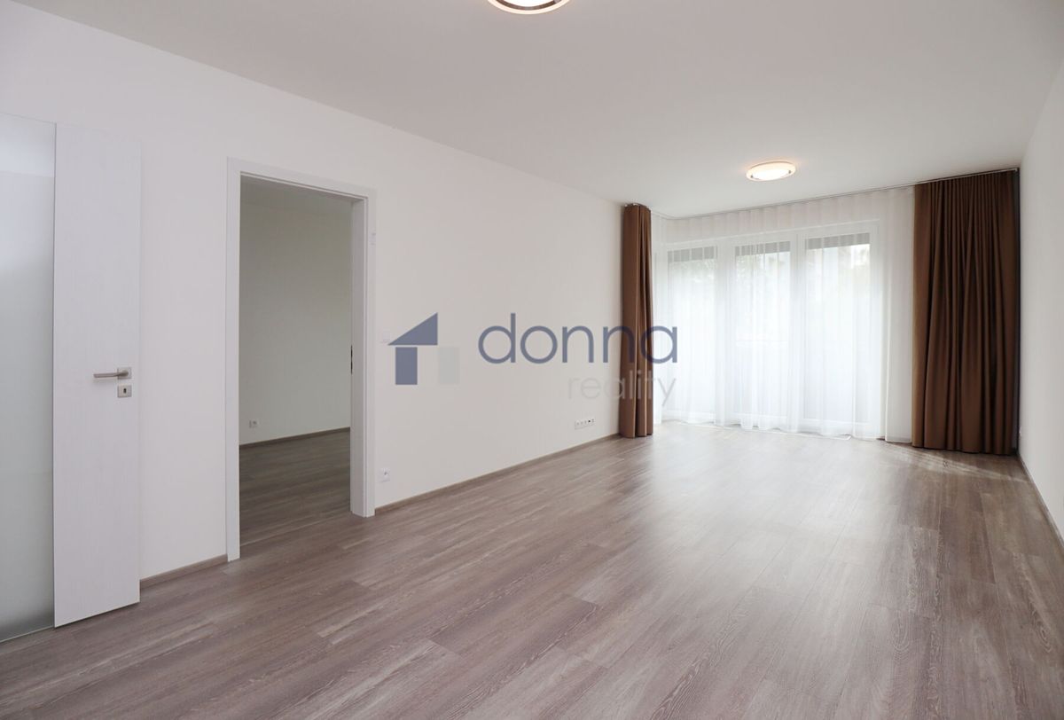 Pronájem bytu 2+kk 64 m²
